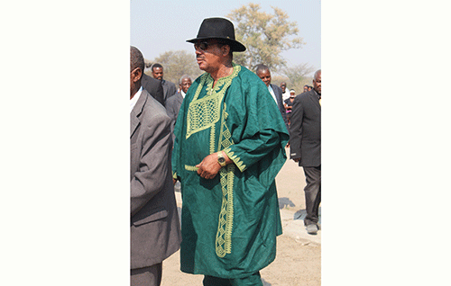 Tributes flow in for chief Liswani