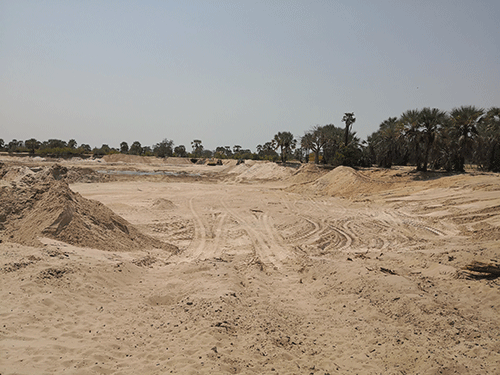 Villagers demand complete halt to sand mining… agitated over failed meeting