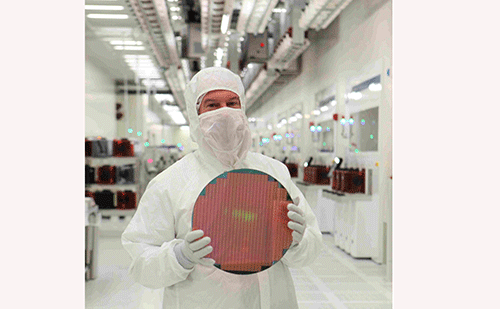 Vedanta makes moves in semiconductor fabrication industry
