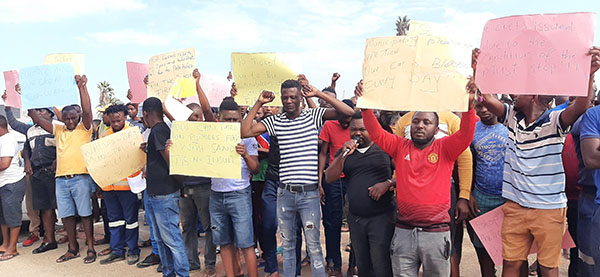 Taxi drivers protest over poor roads