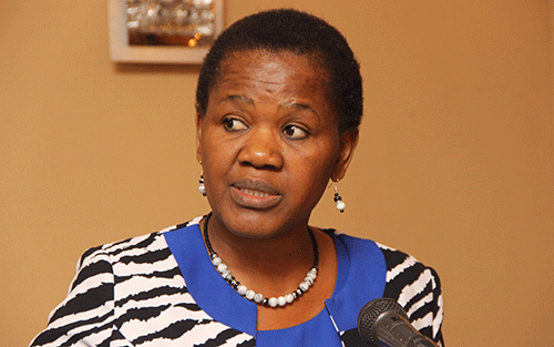 Hinda-Mbuende, Amupanda lawsuit trial commences