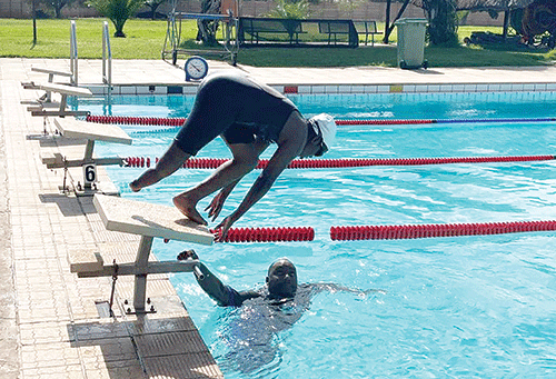 Para swimmer secures a scholarship
