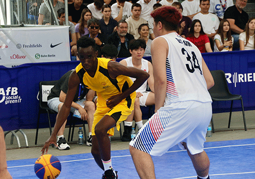 Mixed results for basketball team at World Champs