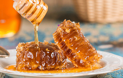 What effect does honey have on human health?