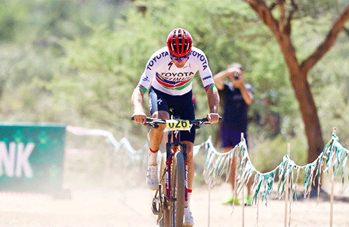 Miller, Baber victorious in Nedbank Namibia cross country series…with juniors emulating their success