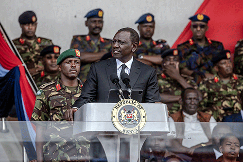 Kenya pays military homage to army chief killed in crash