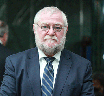 Schlettwein urges fairness, urgency  in land disputes