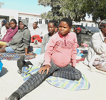 Pregnant women sleep on cold floor