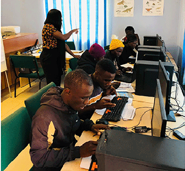 computer Uuministeli womauyelele tau ka gandja omalongo gookompiuta