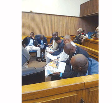 esau Pay my lawyers, Esau tells government