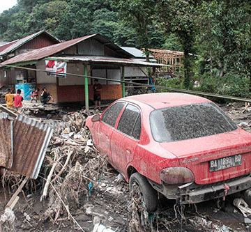 Indonesia flood death toll rises to 41 with 17 missing