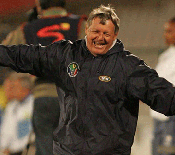 Barker could sell sand to a Namibian   – Mannetti