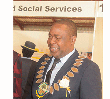 nkurenkuru 1 Nkurenkuru mayor courts investors