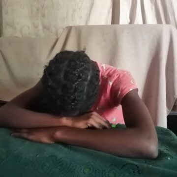 okahandja A kwata onghonga okaana, kahewa kako ndele naina yakamwe komounona