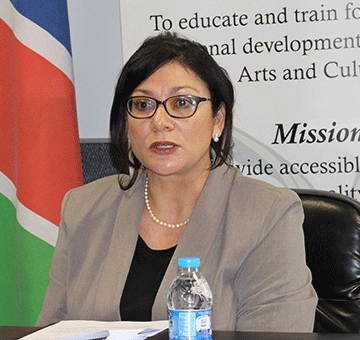 Steenkamp urges schools to bank money daily