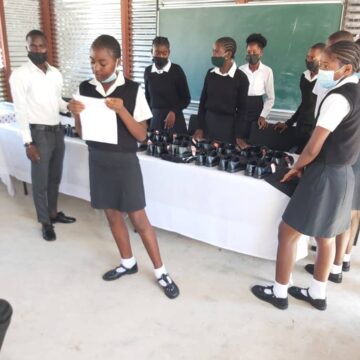 Sauyemwa school dresses learners