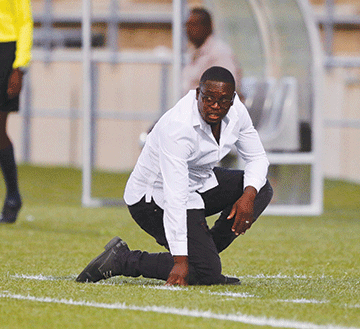 Stars, Mbakera on collision course