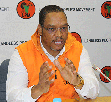 Swartbooi calls out double-dealing journalists