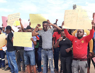 Taxi drivers protest over poor roads
