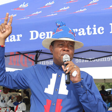 Venaani presses Geingob on Fishrot