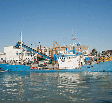 vessel2 Govt experiments with fishing in protected area