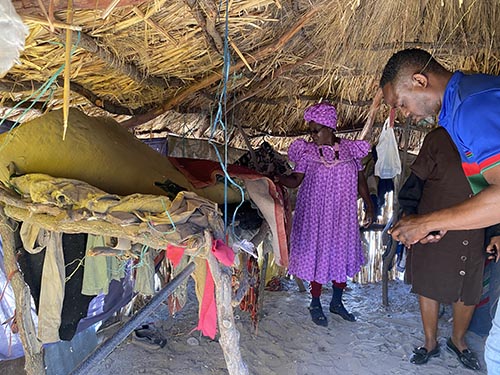 Yamwe yomaatekulu 14 ye li moluhepo lwamemememe anuwa ohaya piti aatango kosikola