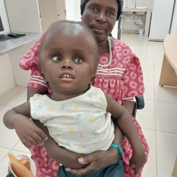 assistance wheelchair 1 Omukulupe ta indile oshigwana shi pe omutekulu okatemba