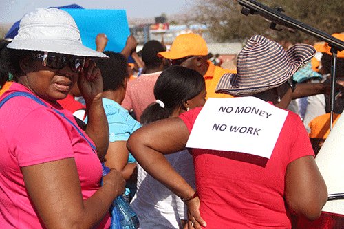 Civil servants gear up  for strike vote on pay
