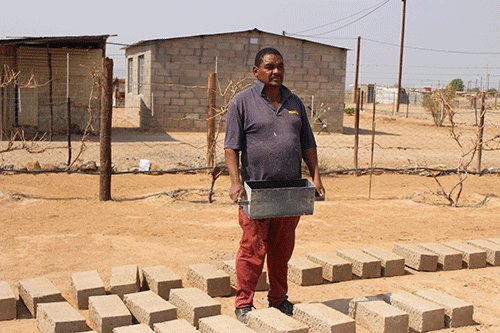 Bethanie man ploughs through unemployment