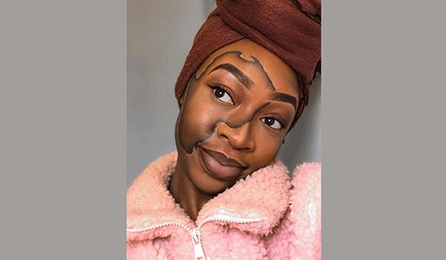 Diina loves crazy body Art
