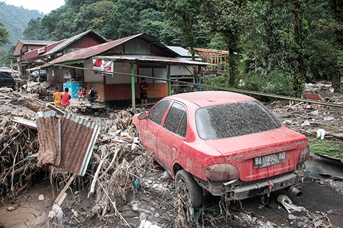 Indonesia flood death toll rises to 41 with 17 missing