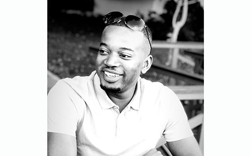Alleged fraudster denies being flight risk