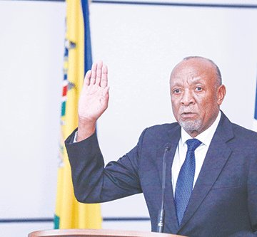 nangolo mbumba !Hūb di ǁûb Mbumbab ge Geingob ǀumisa nî !kharu-ū