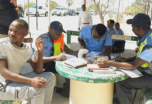 Opolifi mOhangwena ya tameka noshikonga shomatango manene