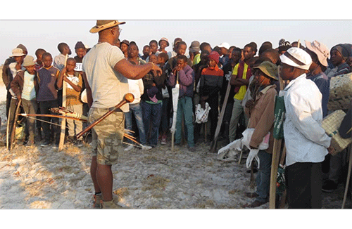 Aamati yAandonga ya pitithwa Etanda