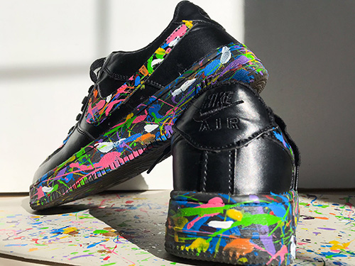 Let Oeuvre customise your clothing 