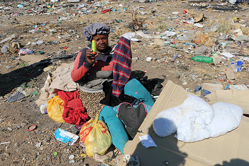Dumpsite dwellers want Covid benefits back