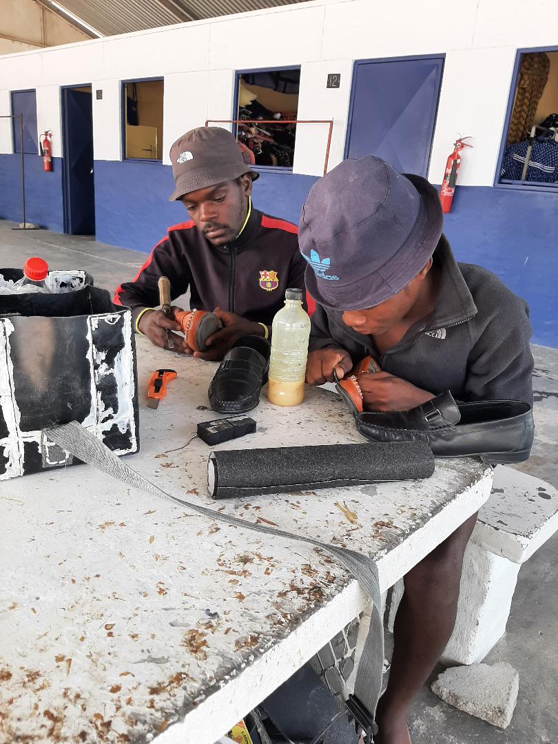 Ovanyasha tave linyangele okashona mokuhondja eenghaku