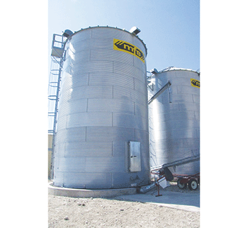 silos 2 Namibia’s silos, dams running dry