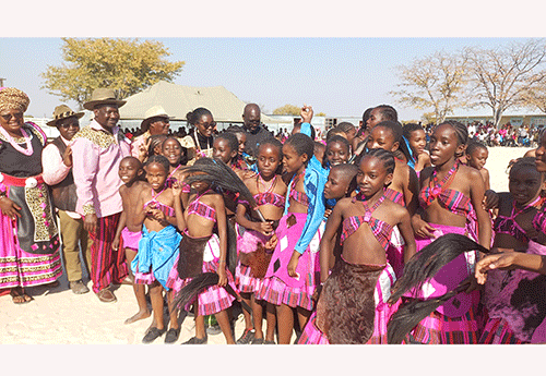 Simanekeni omithigululwakalo – Nelumbu