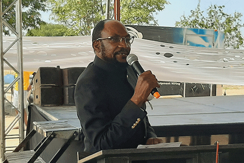 Nghaamwa blesses northern schools