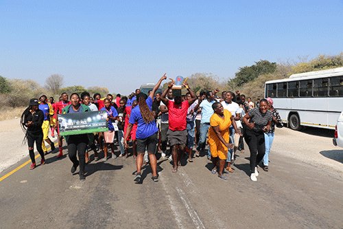 welcome jpg Heroes’ welcome for Newspaper Cup winners