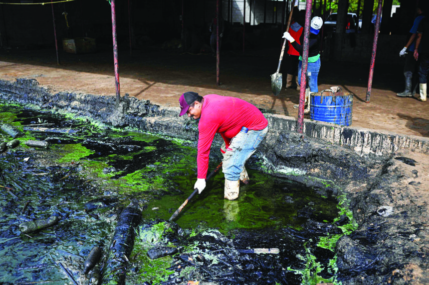 Oil-tainted lake a symptom, symbol of Venezuela’s collapse