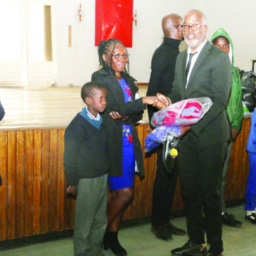 Destitute Katutura pupils receive uniforms
