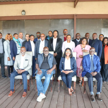 Public media, ICT entities introspect