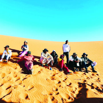 Dagbreek learners soak in desert landscape