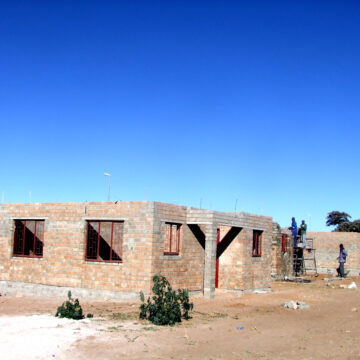 NM20120718002.jpg Uutoni blasts NHE