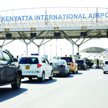 Kenya airport workers’ union delays strike