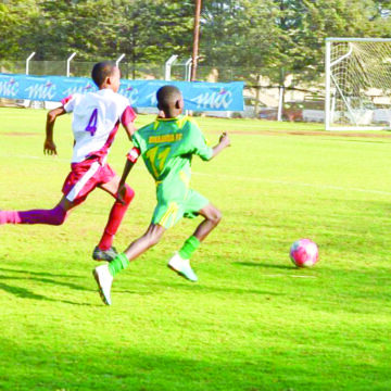 Swallows U/15 dismantle Onaanda 