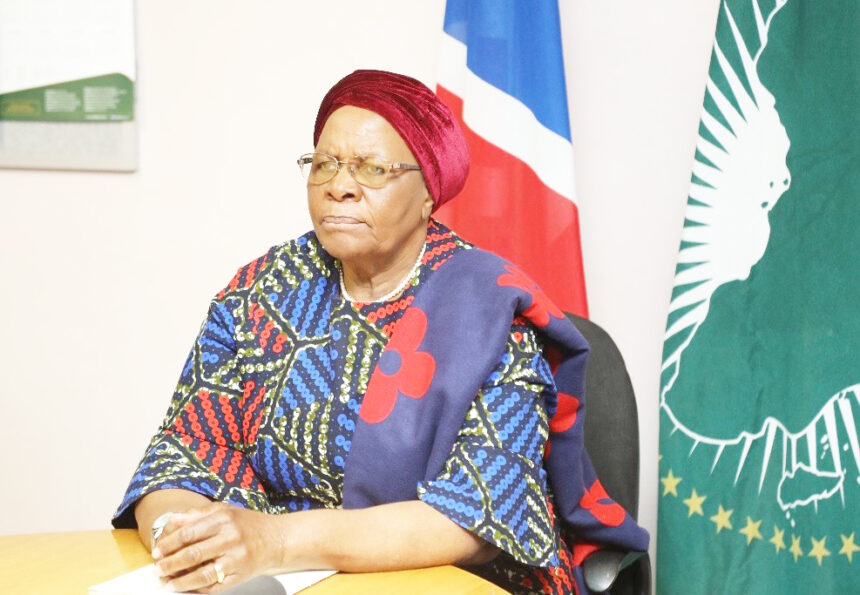 Africa NNN: Afrikab ǂkhîo!nâsigu ge nî gowaǀîhe